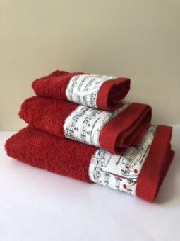 Handtuchset rot, 3 Handtücher, Nußknacker 